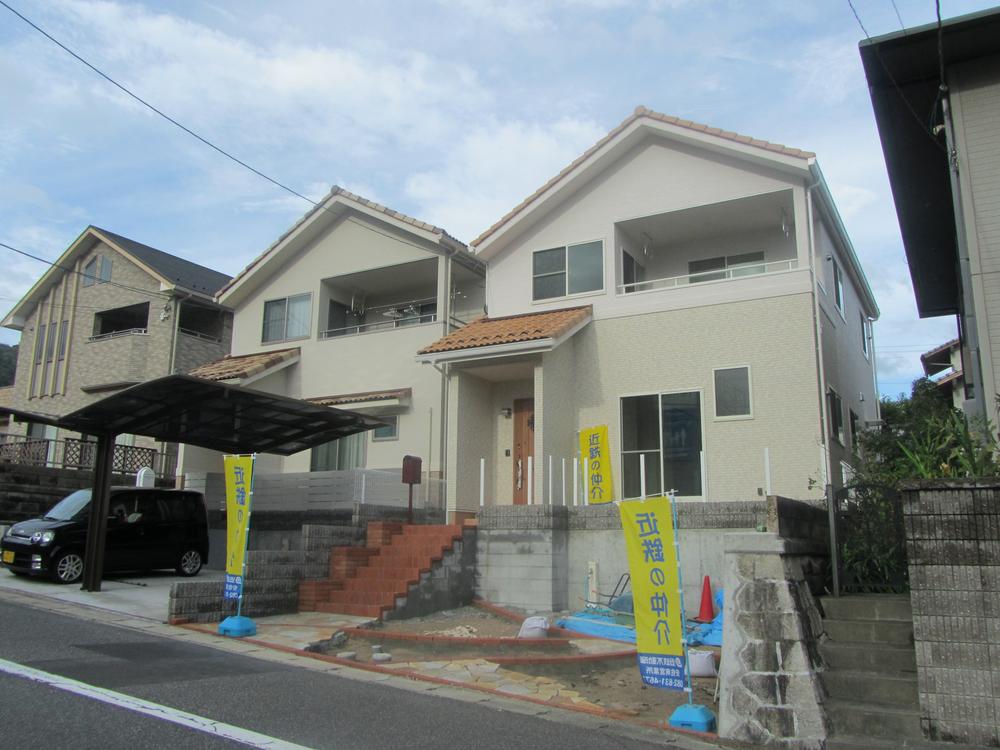 Local appearance photo. Local (11 May 2013) Shooting