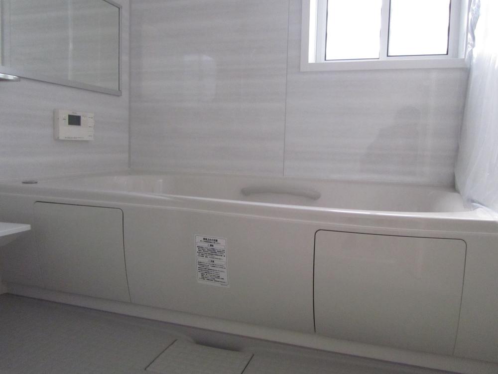 Bathroom. Indoor (11 May 2013) Shooting