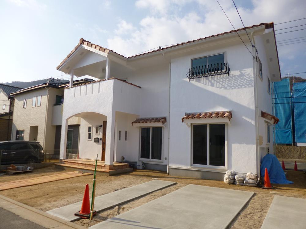 Local appearance photo. Local (12 May 2013) Shooting