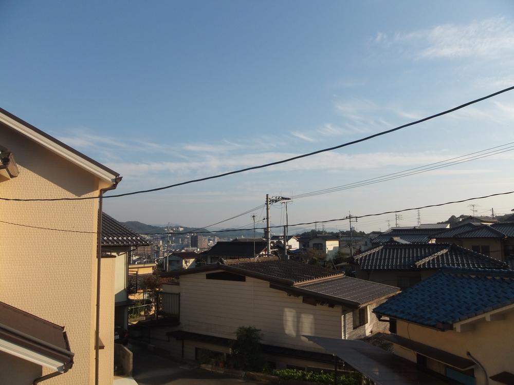 View photos from the dwelling unit. View from the site (October 2013) Shooting