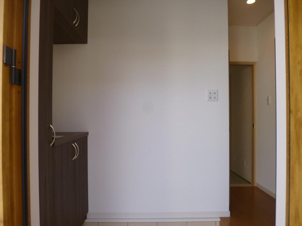 Entrance. (September 2013) Shooting