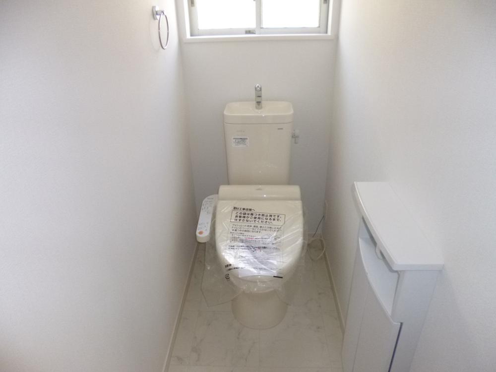 Toilet. (September 2013) Shooting