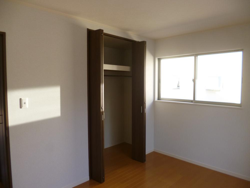 Non-living room. (September 2013) Shooting