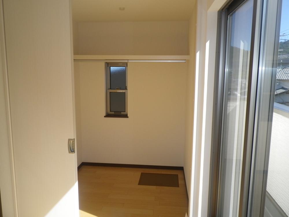 Receipt. Room (August 2013) Shooting