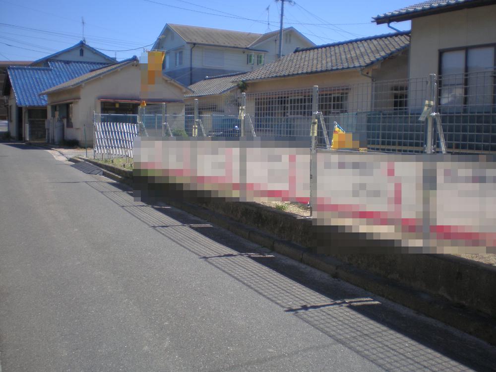 Local photos, including front road. Local (September 2013) Shooting