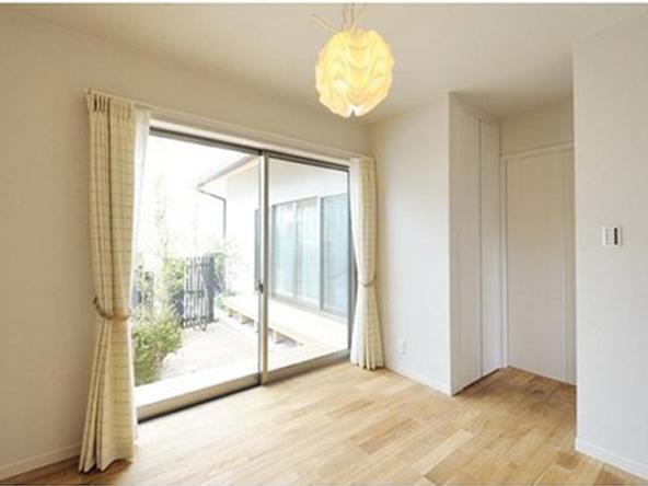 Non-living room. Indoor (September 2012) shooting