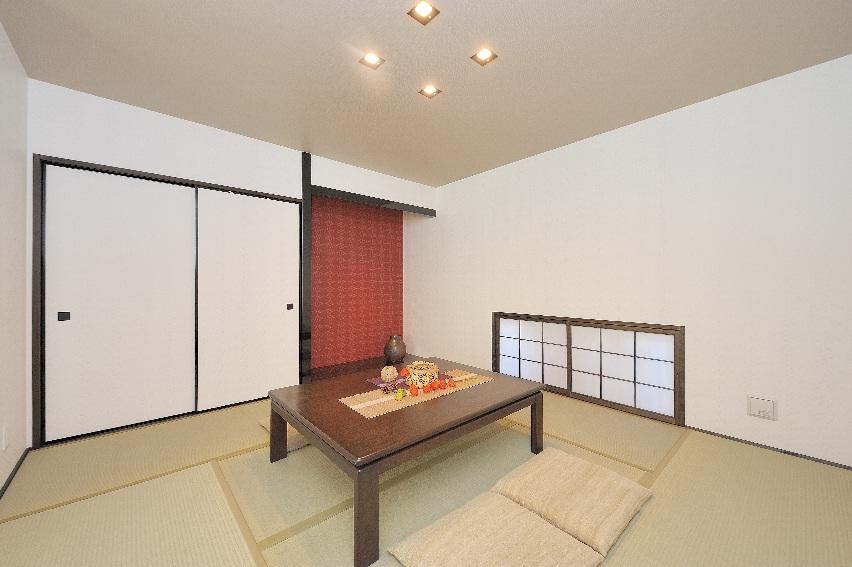 Other introspection. Indoor (09 May 2012) shooting Japanese-style 3rd model house