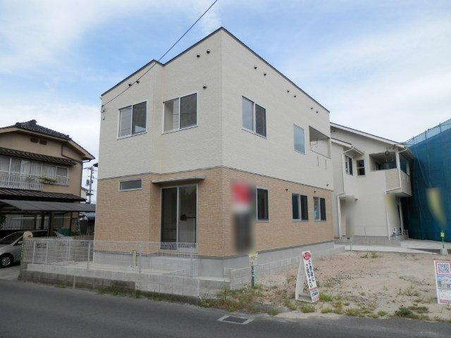 Local appearance photo. Parking two Allowed