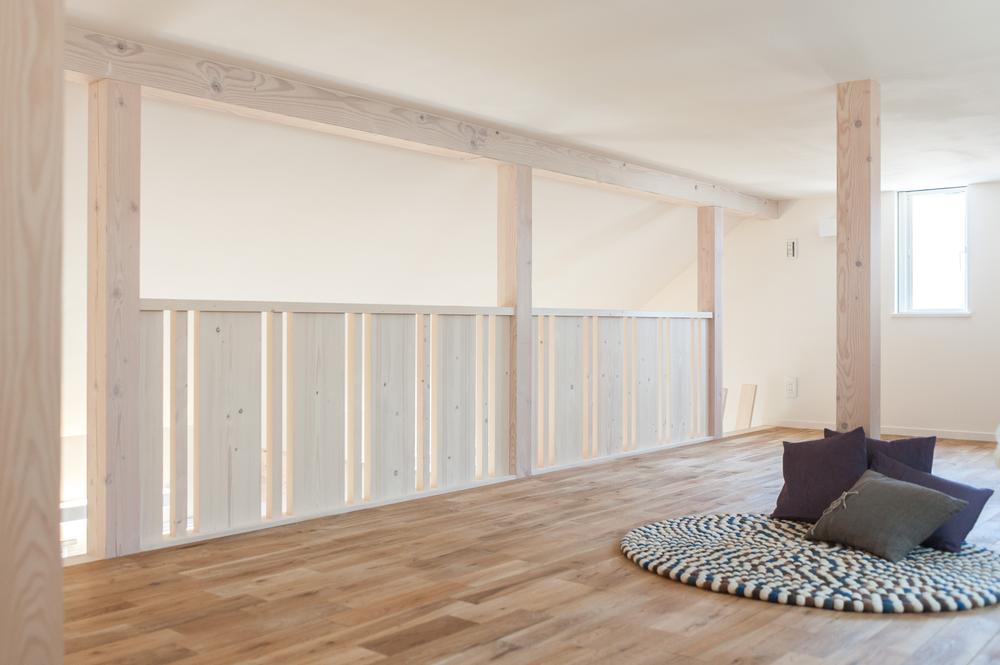 Non-living room. Indoor (April 2012) shooting