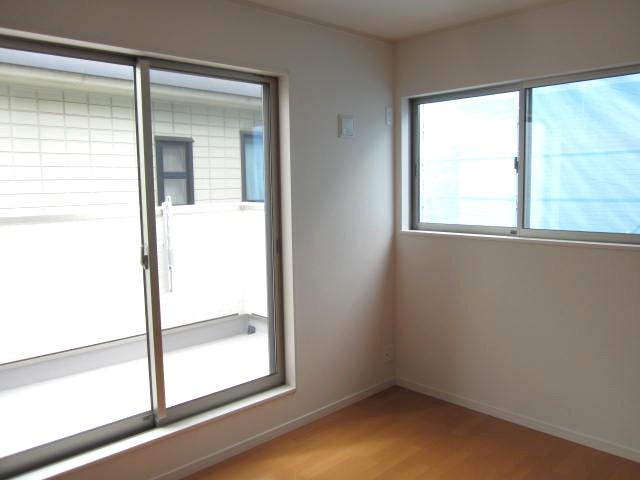 Non-living room. Room (August 2013) Shooting