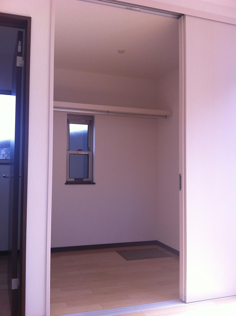 Receipt. Walk-in closet