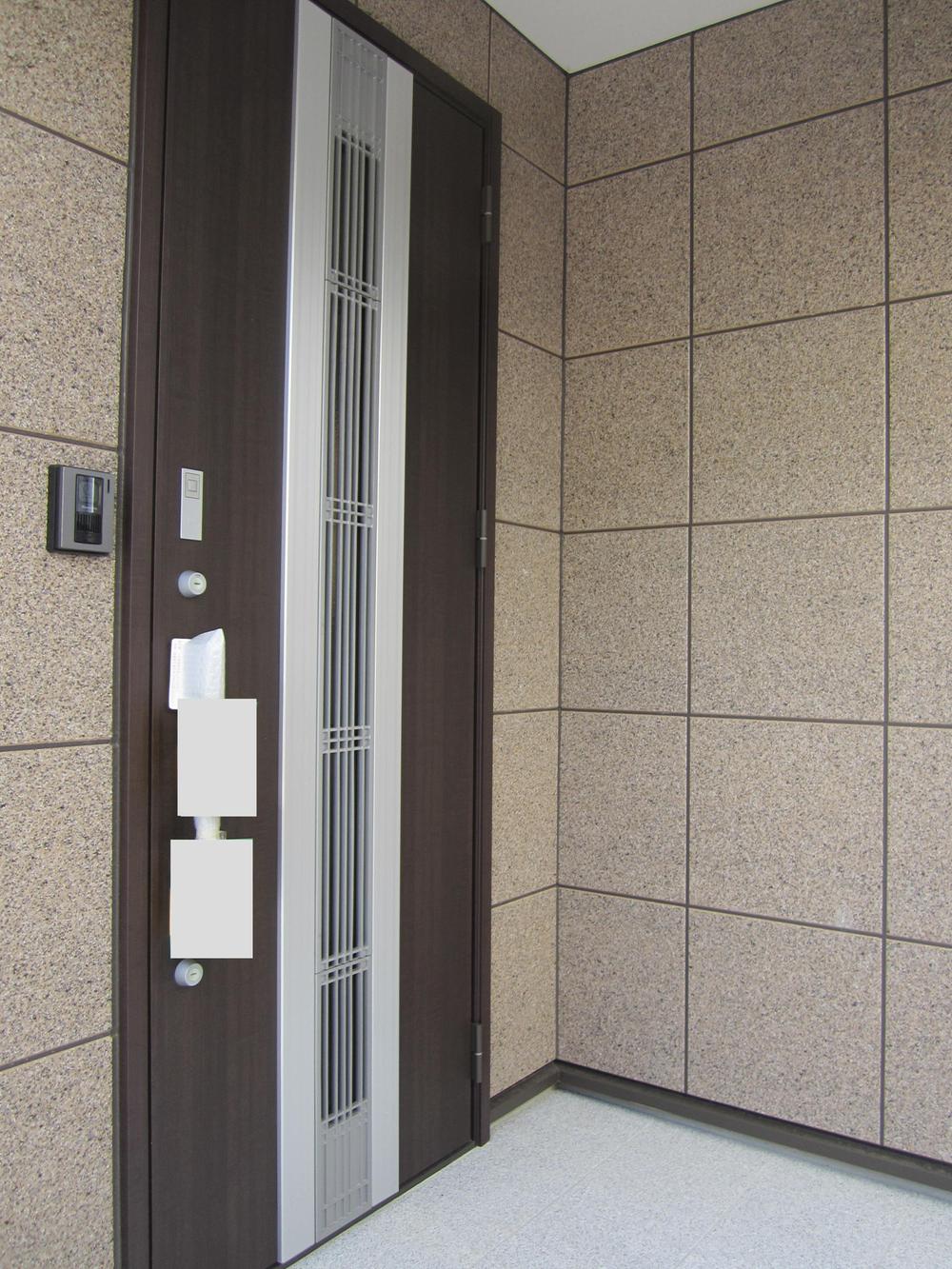 Entrance. Local (10 May 2013) Shooting