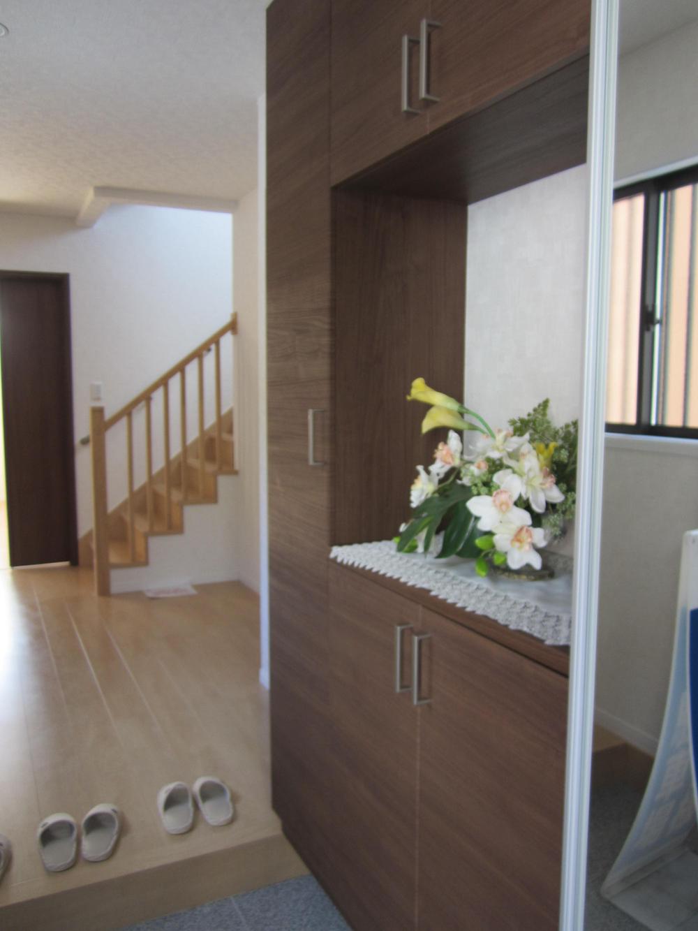 Entrance. Indoor (10 May 2013) Shooting