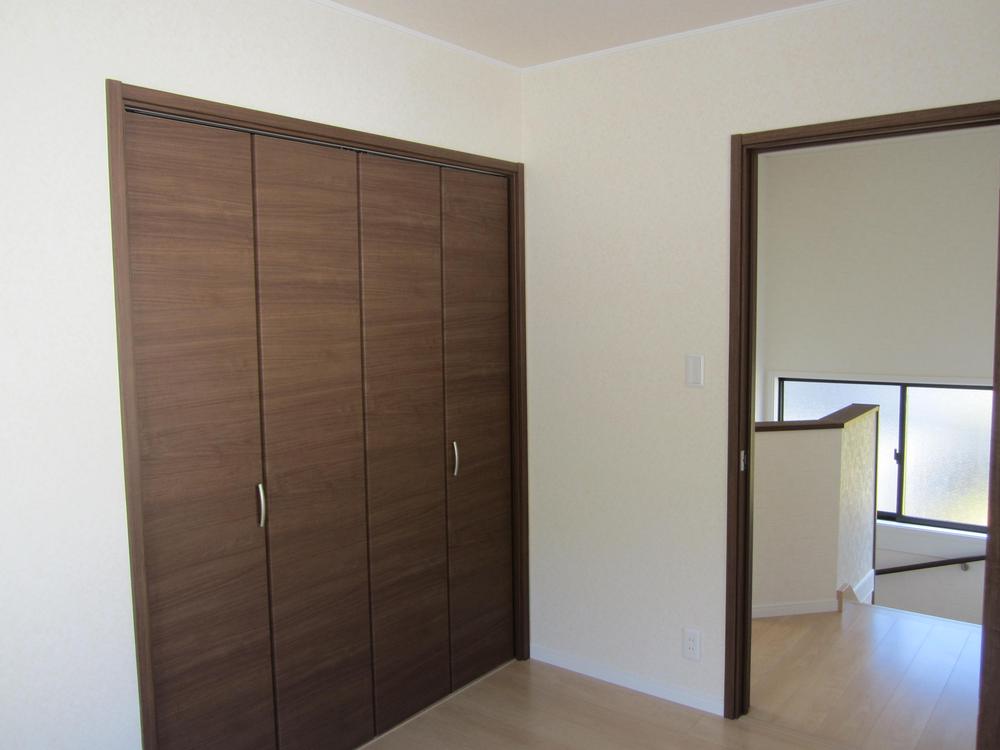 Non-living room. Indoor (10 May 2013) Shooting