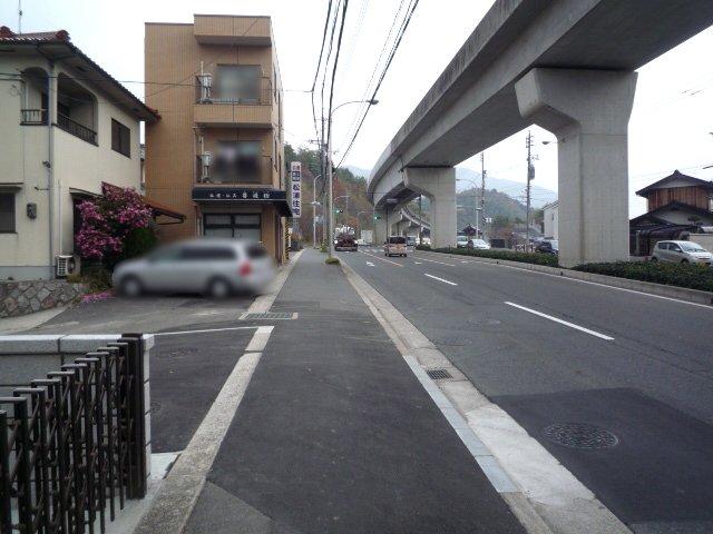 Local photos, including front road. Front street: 4 ~ 6m