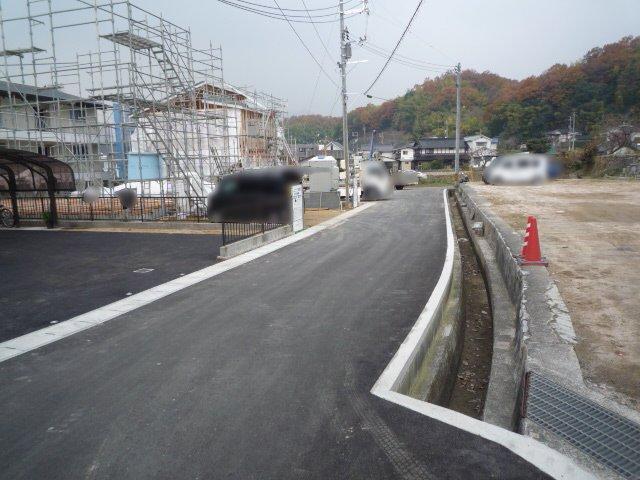 Local photos, including front road