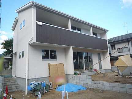 Local appearance photo. Local (10 May 2013) Shooting