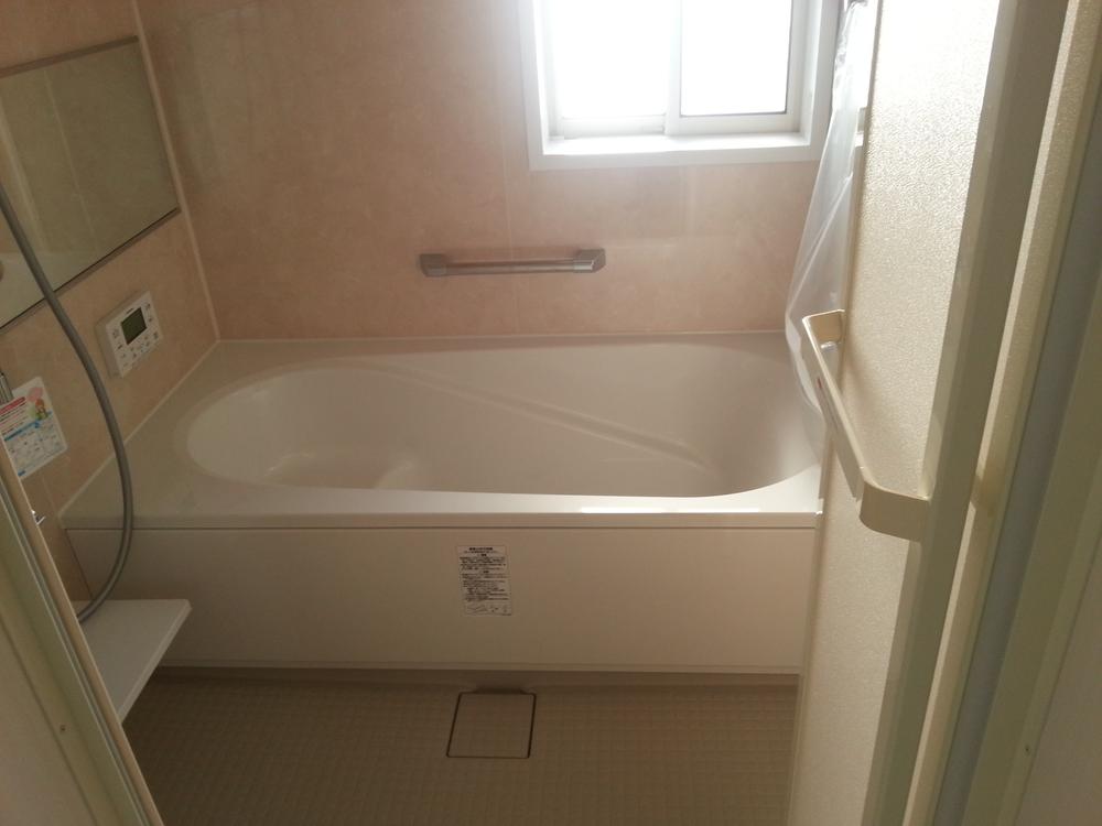 Bathroom. Warm bath!