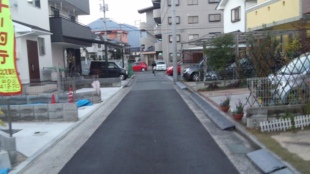 Local photos, including front road. Local (11 May 2013) Shooting