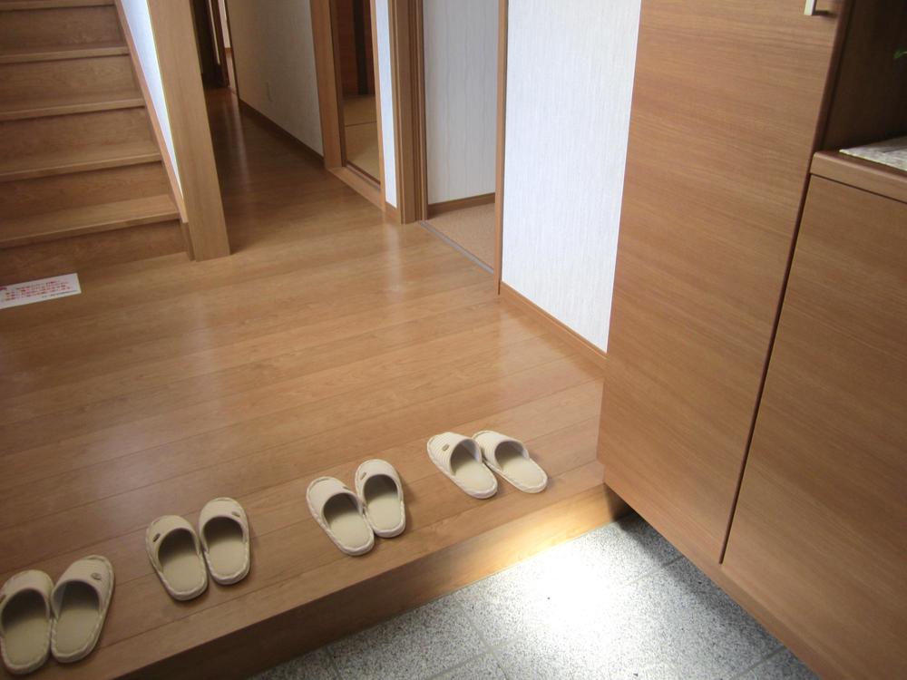 Entrance. Indoor (10 May 2013) Shooting