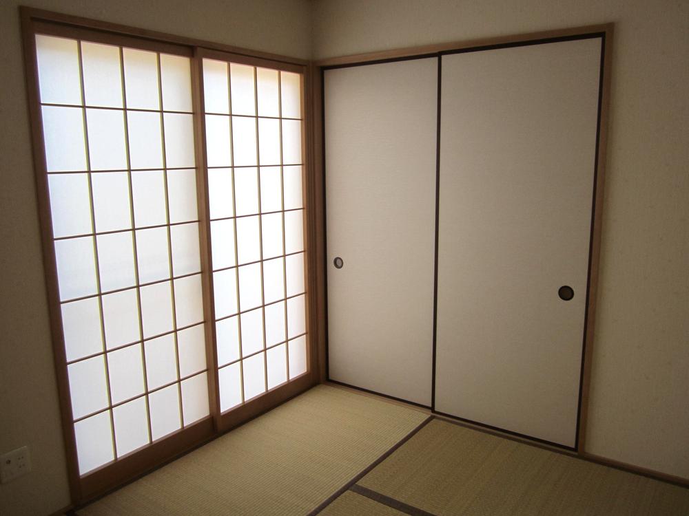 Non-living room. Indoor (10 May 2013) Shooting