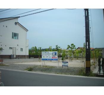 Local land photo. P9-10 (with green zone compartment) Residential part: 192.76 sq m Greenbelt part: 286.48 sq m