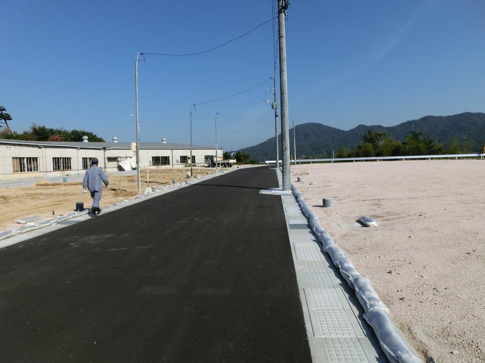 Local photos, including front road