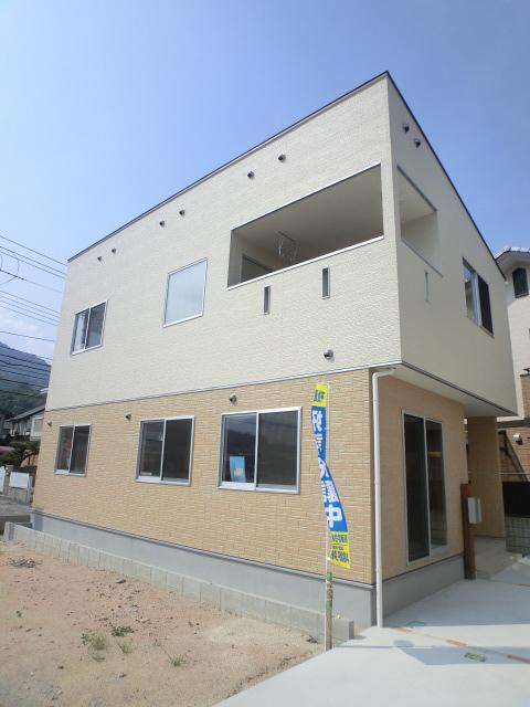 Local appearance photo. Local (August 2013) Shooting