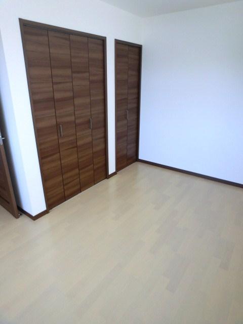 Non-living room. Room (August 2013) Shooting