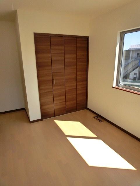 Non-living room. Room (August 2013) Shooting