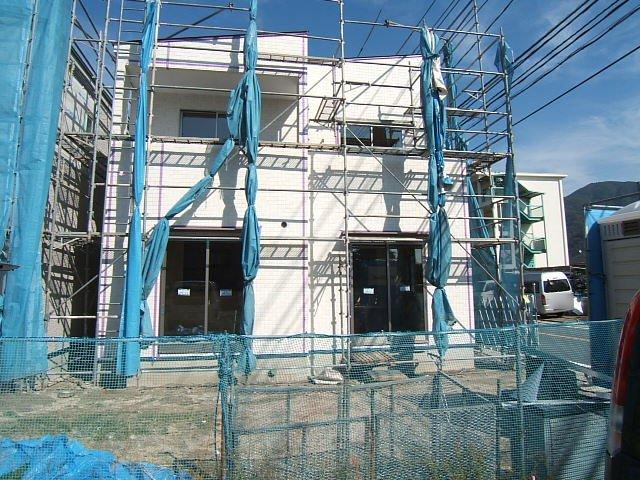 Local appearance photo. All-electric Cute