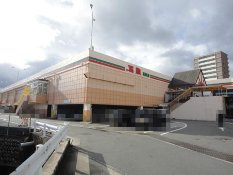 Supermarket. ManSo Takatori to the store 839m