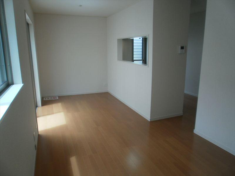 Same specifications photos (living)