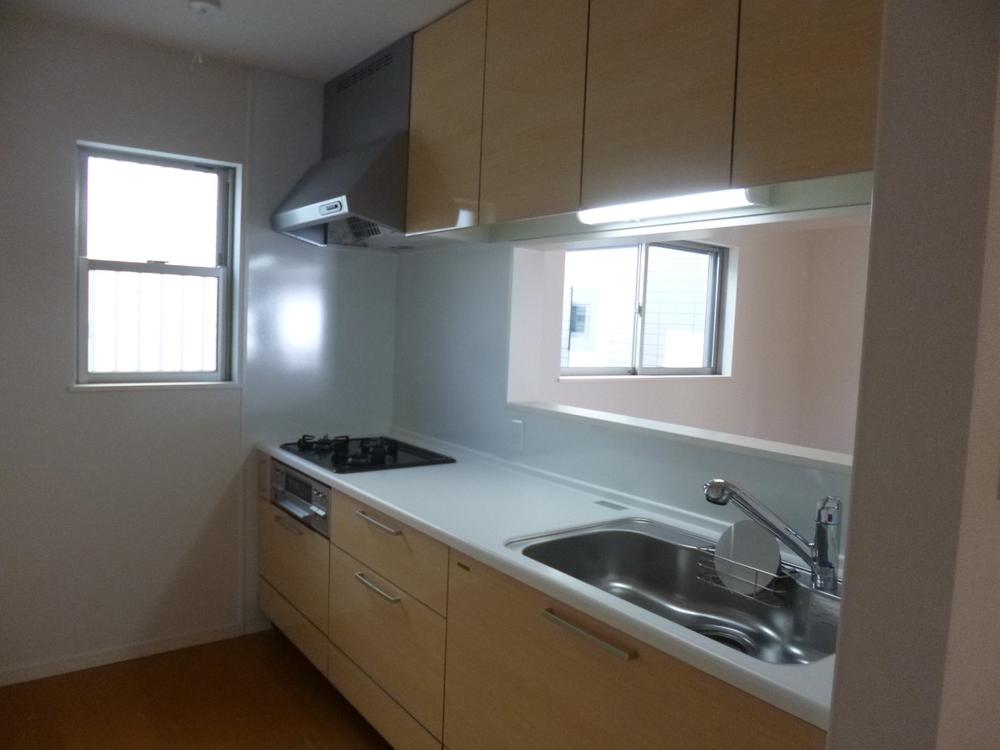 Kitchen. (September 2013) Shooting