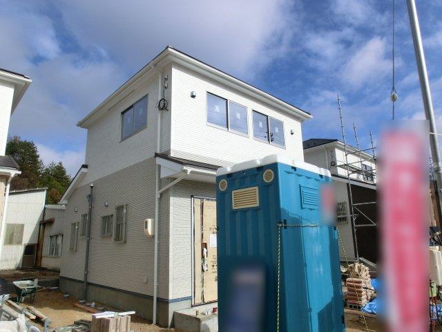 Local appearance photo. 2014 mid-January is scheduled to be completed.