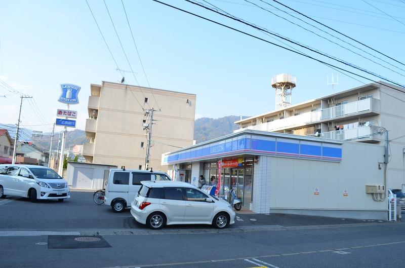 Convenience store. 345m until Lawson Hiroshima Gion 6-chome shop