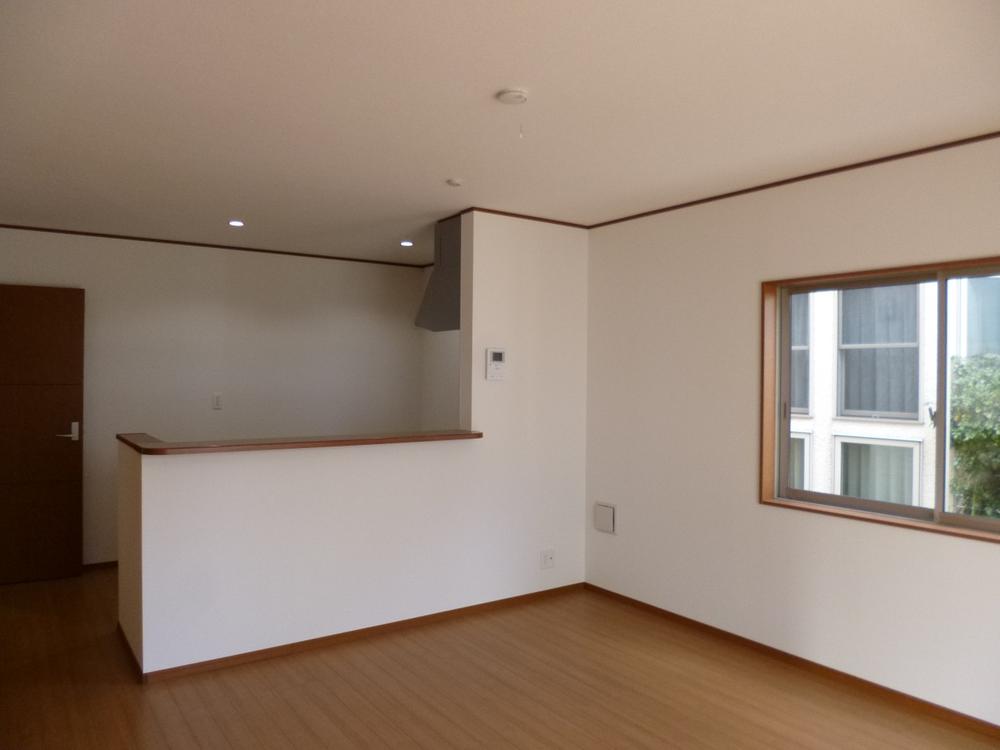 Living. (December 2013) Shooting