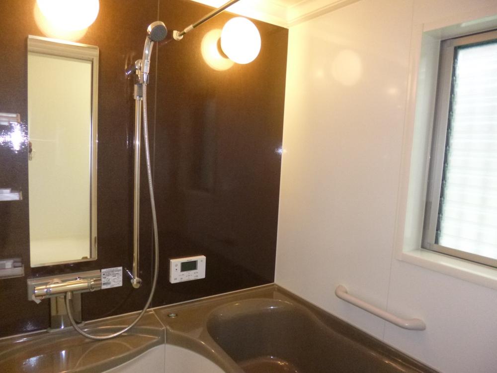 Bathroom. (October 2013) Shooting