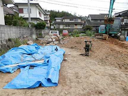 Local appearance photo. It is a land of under construction