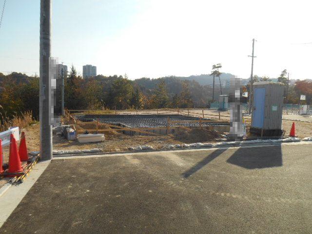 Local photos, including front road. Local (11 May 2013) Shooting Under construction