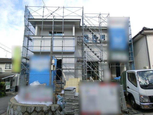 Local appearance photo. Outside 構付