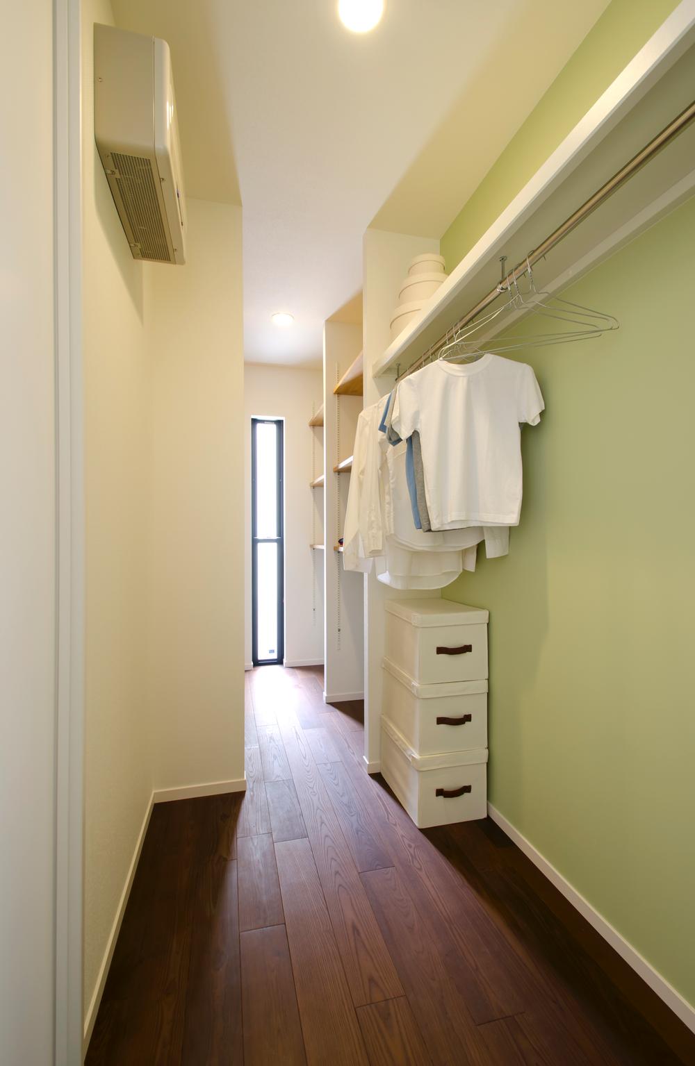 Model house photo. WIC