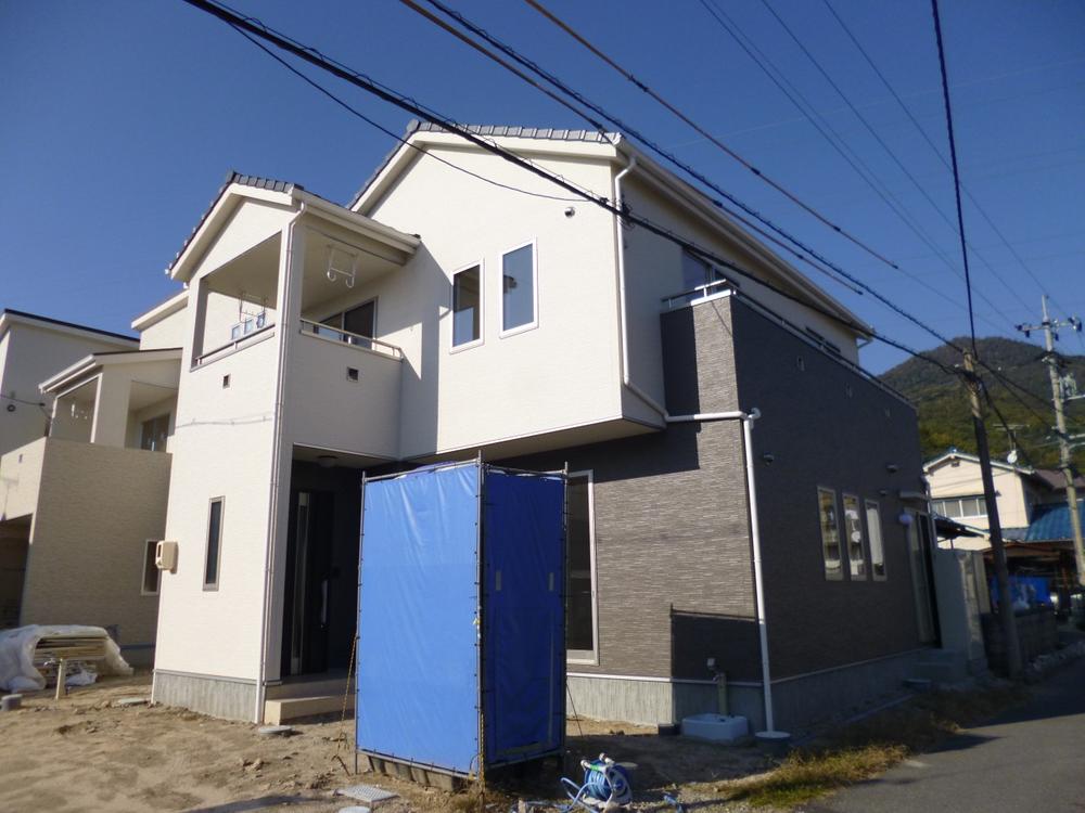 Local appearance photo. (November 2013) Shooting