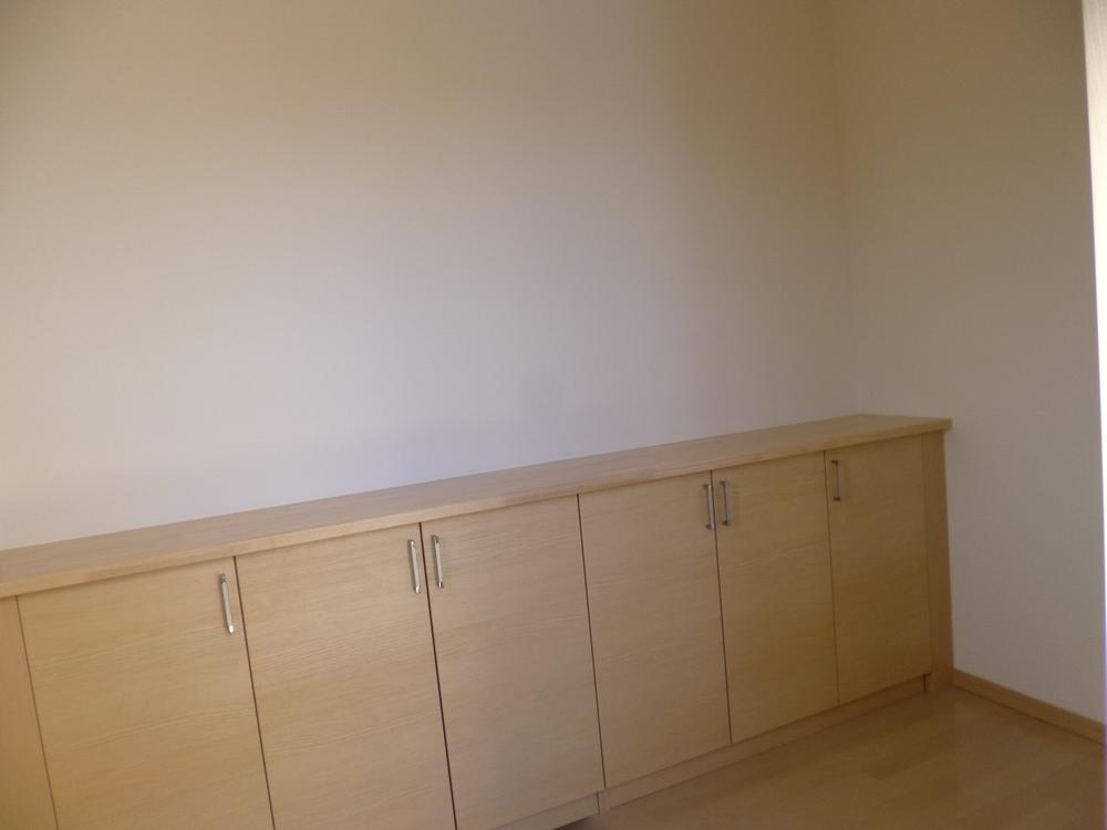 Entrance. (November 2013) Shooting