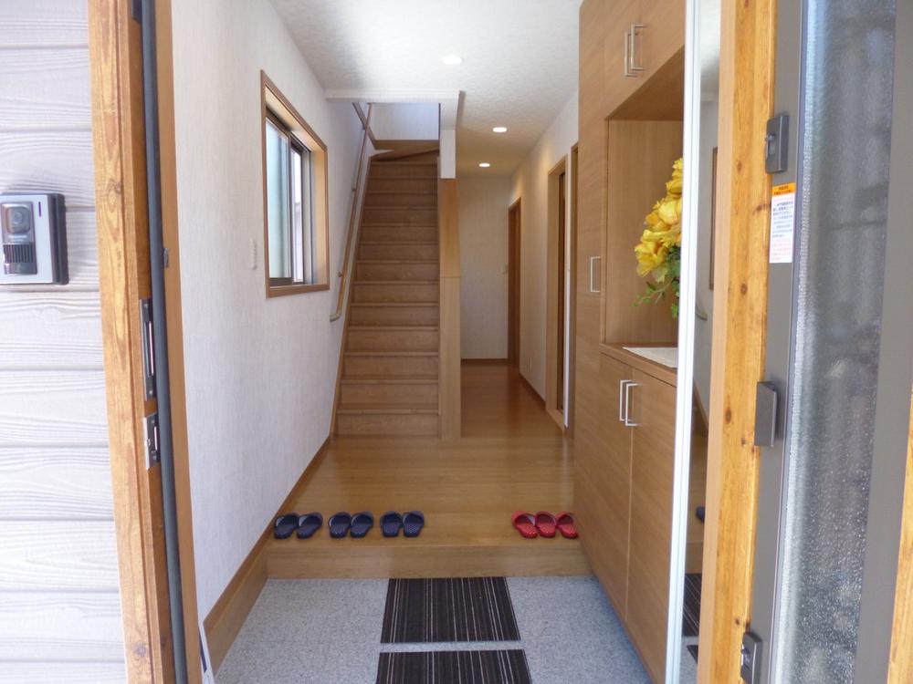 Entrance. (July 2013) Shooting