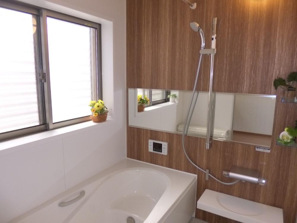 Bathroom. (July 2013) Shooting