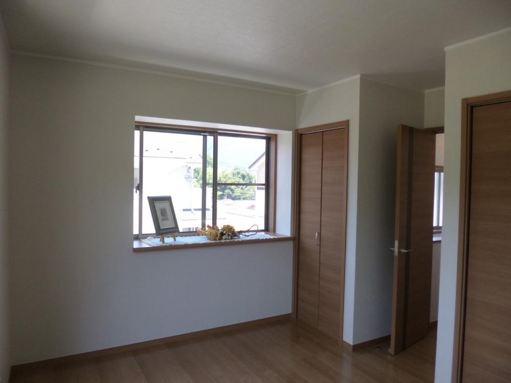 Non-living room. (July 2013) Shooting