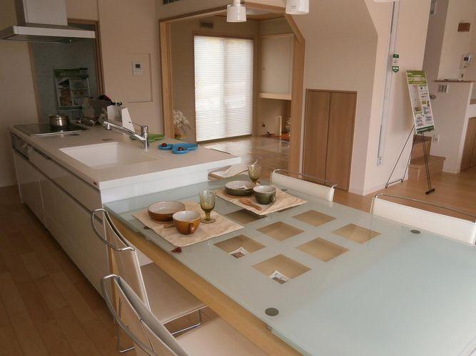 Kitchen. Communication is the open kitchen, which bounce. Care is also effortless, Is housework music kitchen with movement, such as serving fits into compact.