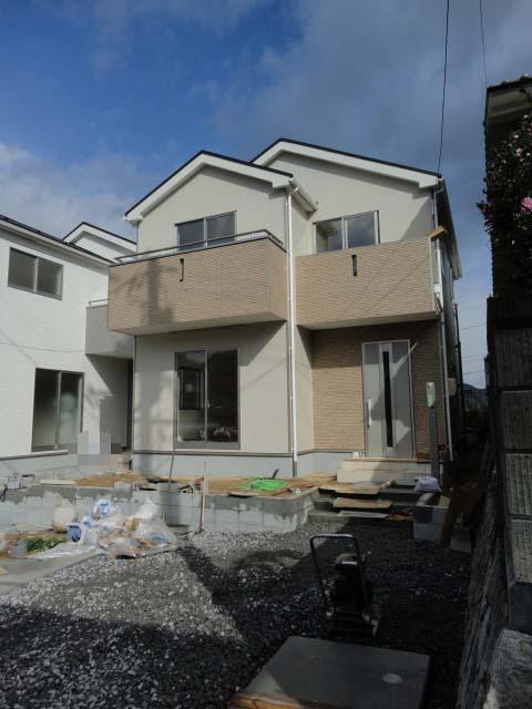 Local appearance photo. November 19, shooting