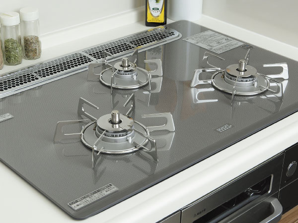 Kitchen.  [Si sensor stove] Stylish multi-functional stove. Care is simple glass top. Adopt a strong pure stainless Gotoku to auto grill function and dirt. (Model Room G type ・ Shoot the Natural Grace)